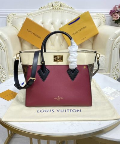 Replica Louis Vuitton On My Side Bordauxe