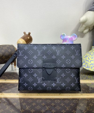 Replica Louis Vuitton Pochette S – Lock