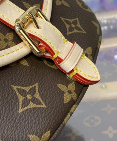 Replica Louis Vuitton Saumur