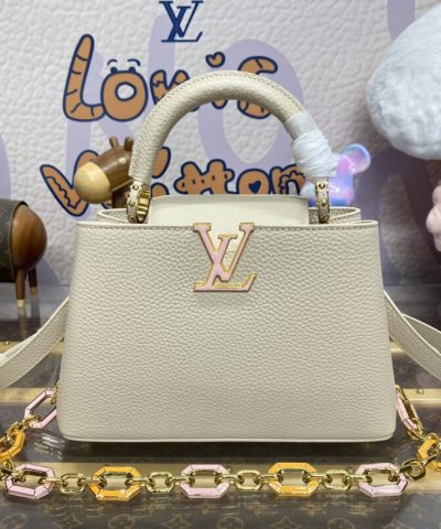 Replica Loius Vuitton Capucines Beige