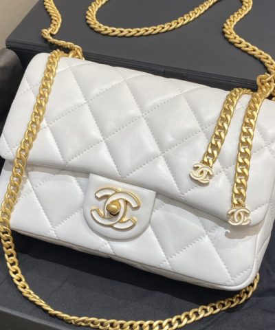 CHANEL 22P Enamel Bag White - top-grade luxury bag dupe