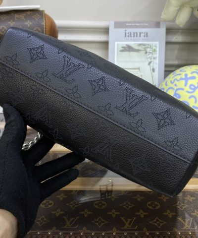 Replica Louis Vuitton Why Knot Black