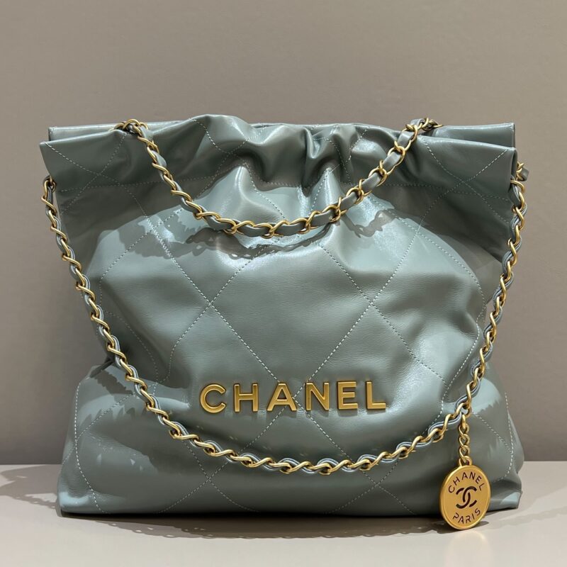 CHANEL 22 Medium Handbag Mint Green - top-grade luxury bag dupe