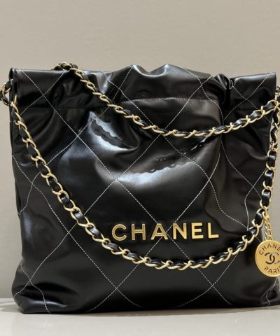 CHANEL 22 Medium Handbag Black - designer handbag clone
