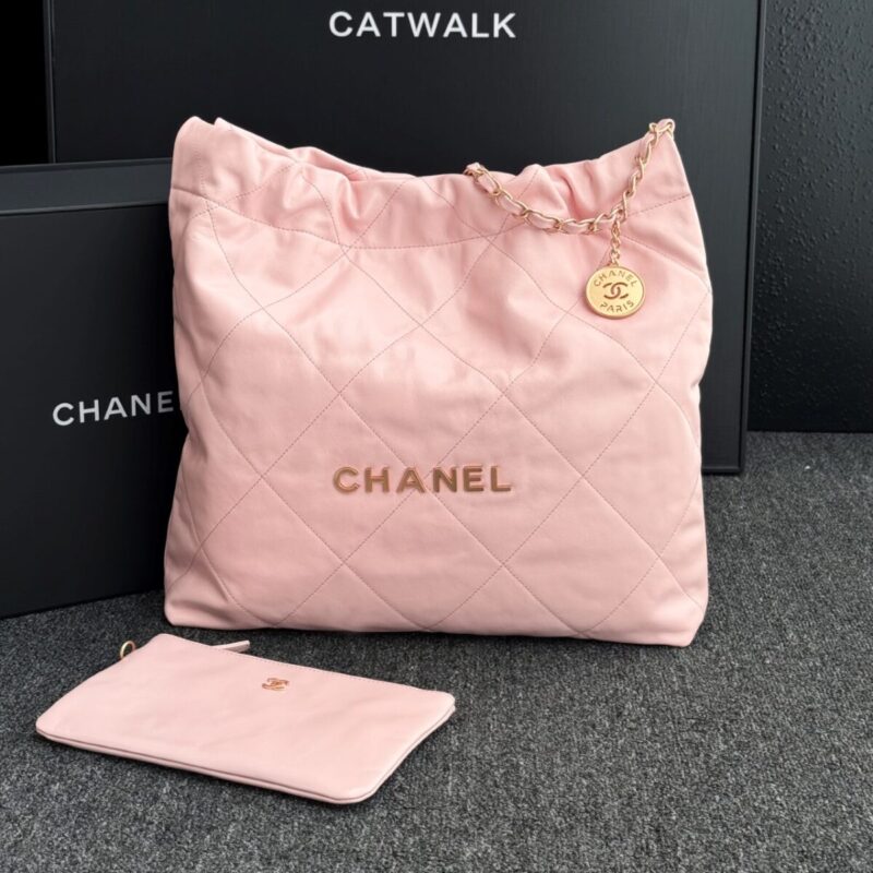 CHANEL 22 Medium Handbag Pink