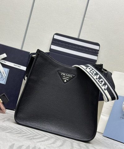 Replica Prada Saffiano Tote Black