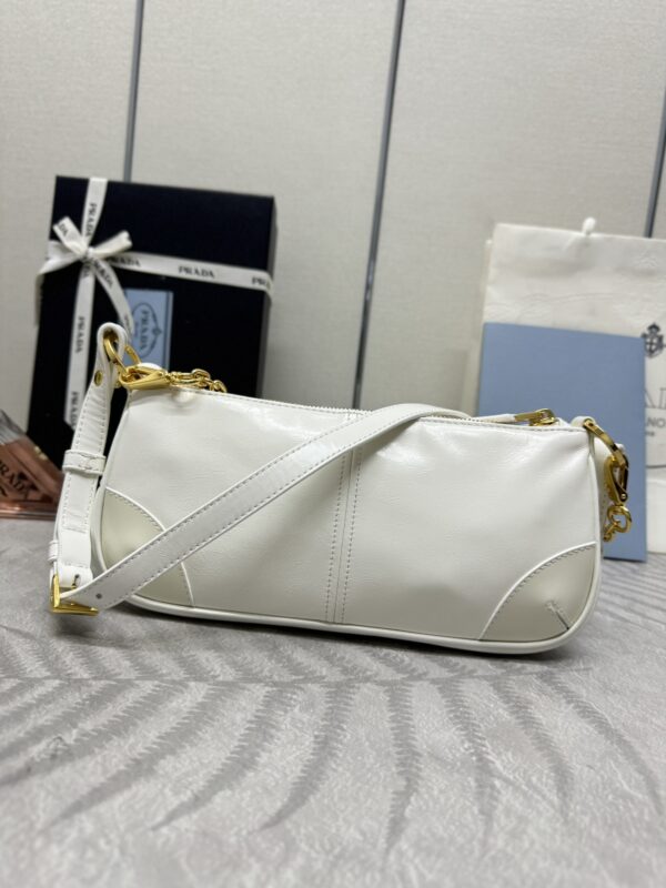 Replica Prada Re – Edition 2002 White - 1:1 premium replica handbag