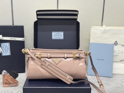 Replica Prada Pink Leather Handbag