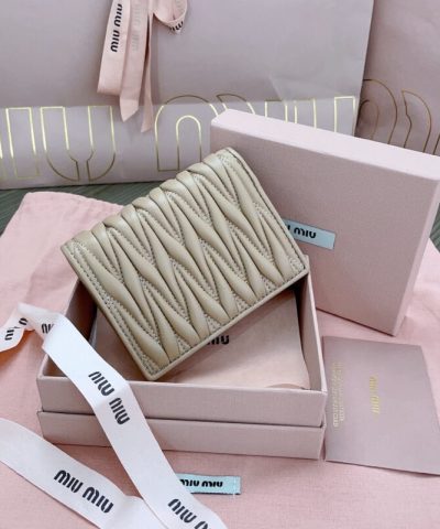 Replica Miu Miu Pocket Wallet Beige