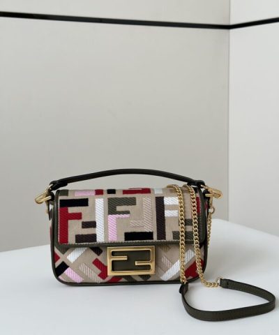 Replica Fendi Baguette Small Beige - 1:1 premium replica handbag