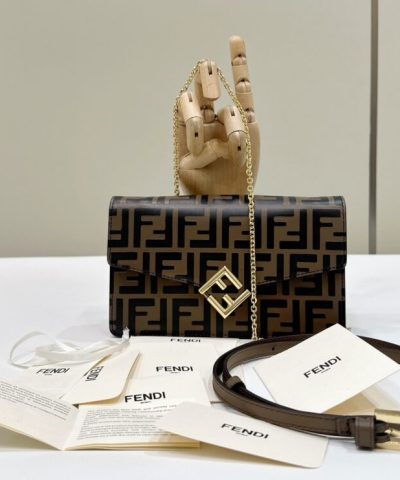 Replica Fendi Baguette Wallet On Chain