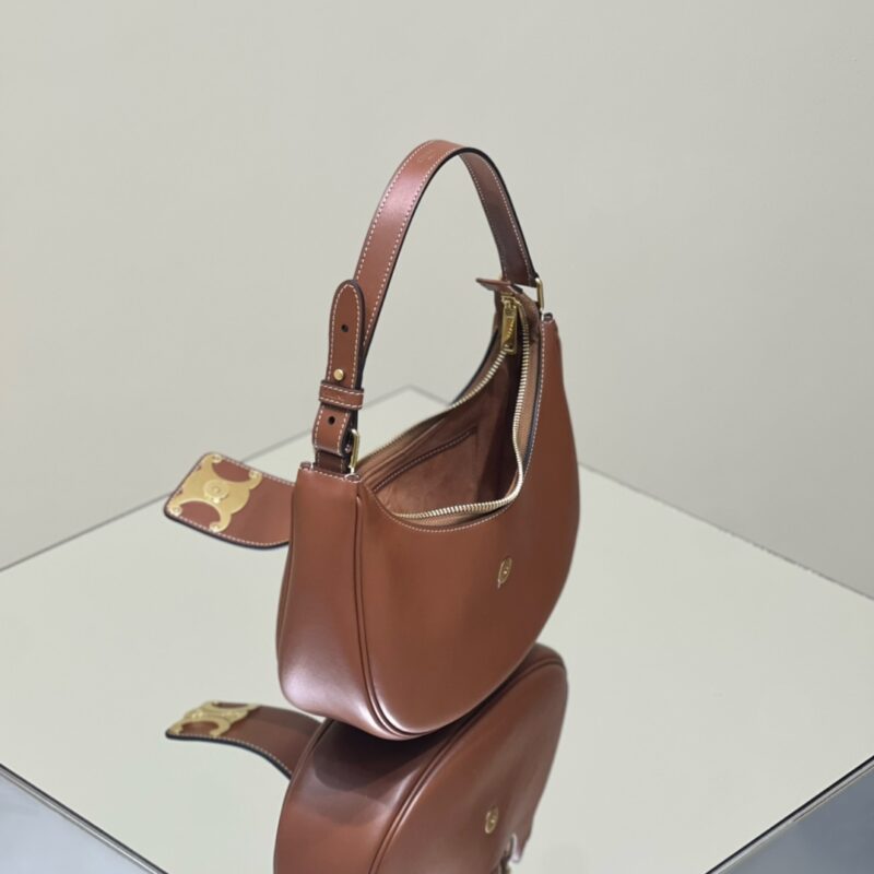 Replica Celine Triomphe Ava Brown