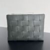 Replica Bottega Veneta Clutch 2.0 - top-grade luxury bag dupe