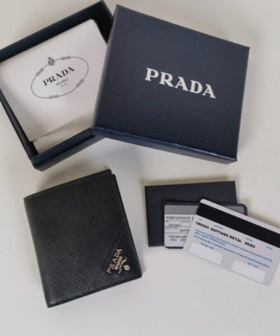 Replica Prada Saffiano Short Wallet - high-end replica designer purse