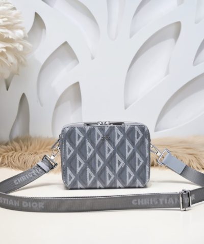 Replica Dior Zipped Pouch Diamond Blue