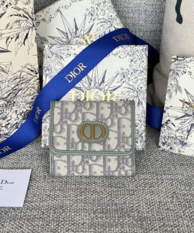 Replica Dior 30 Montaigne Wallet