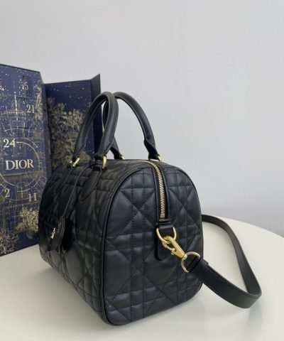 Replica Dior Groove Black