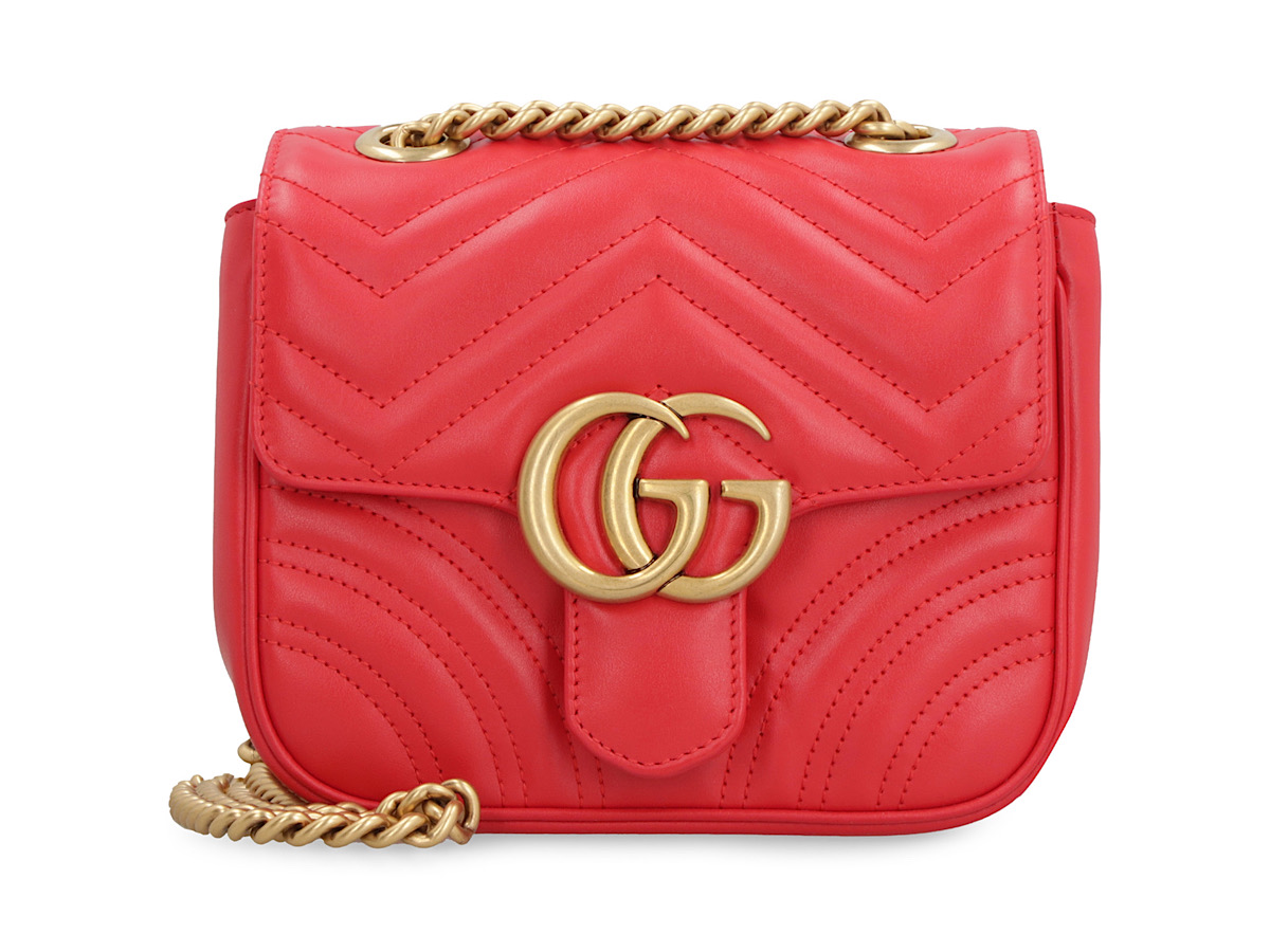 How Luxury Brands Manipulate Consumers While Selling Replicas Made in the Same Factories 5